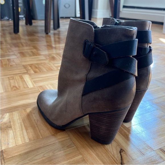 Aldo Heeled Ankle Boots - Picture 2 of 6